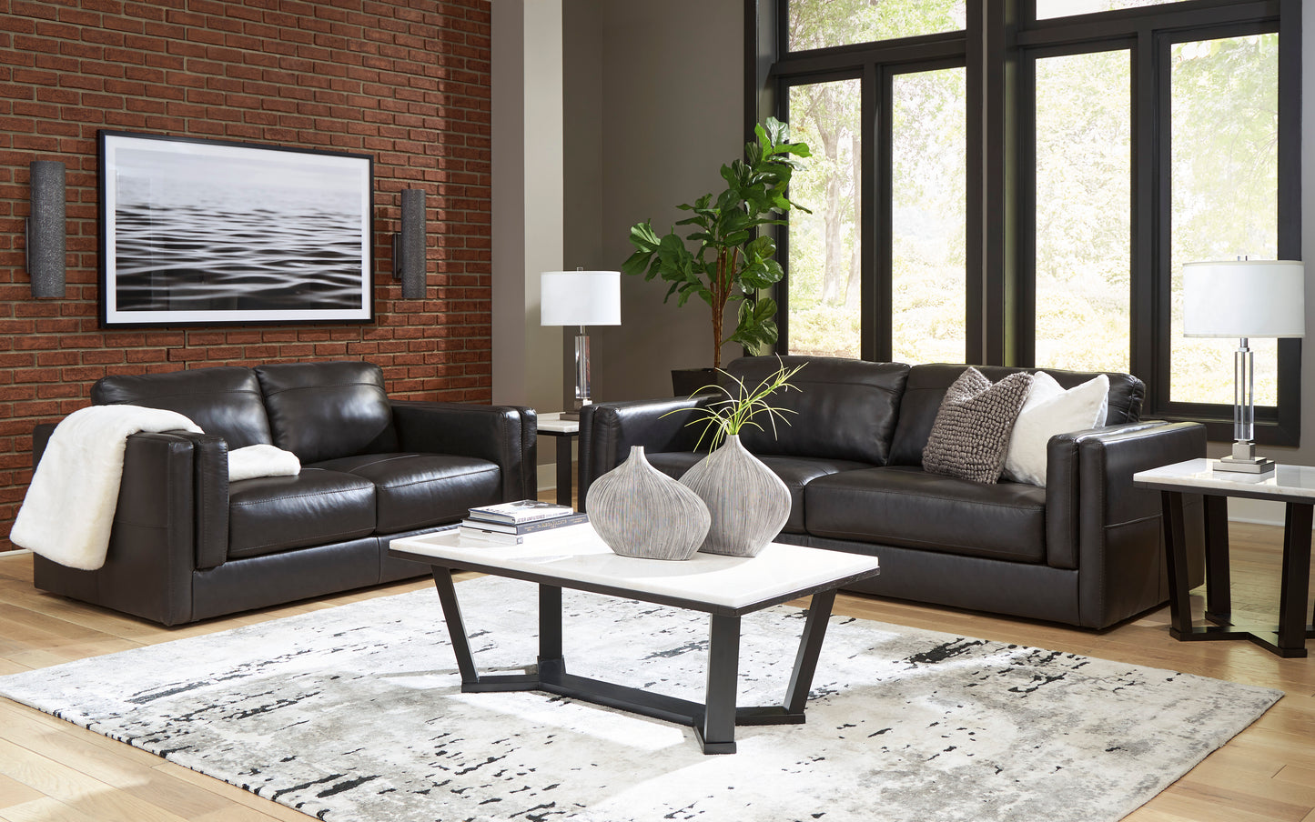 Amiata Loveseat